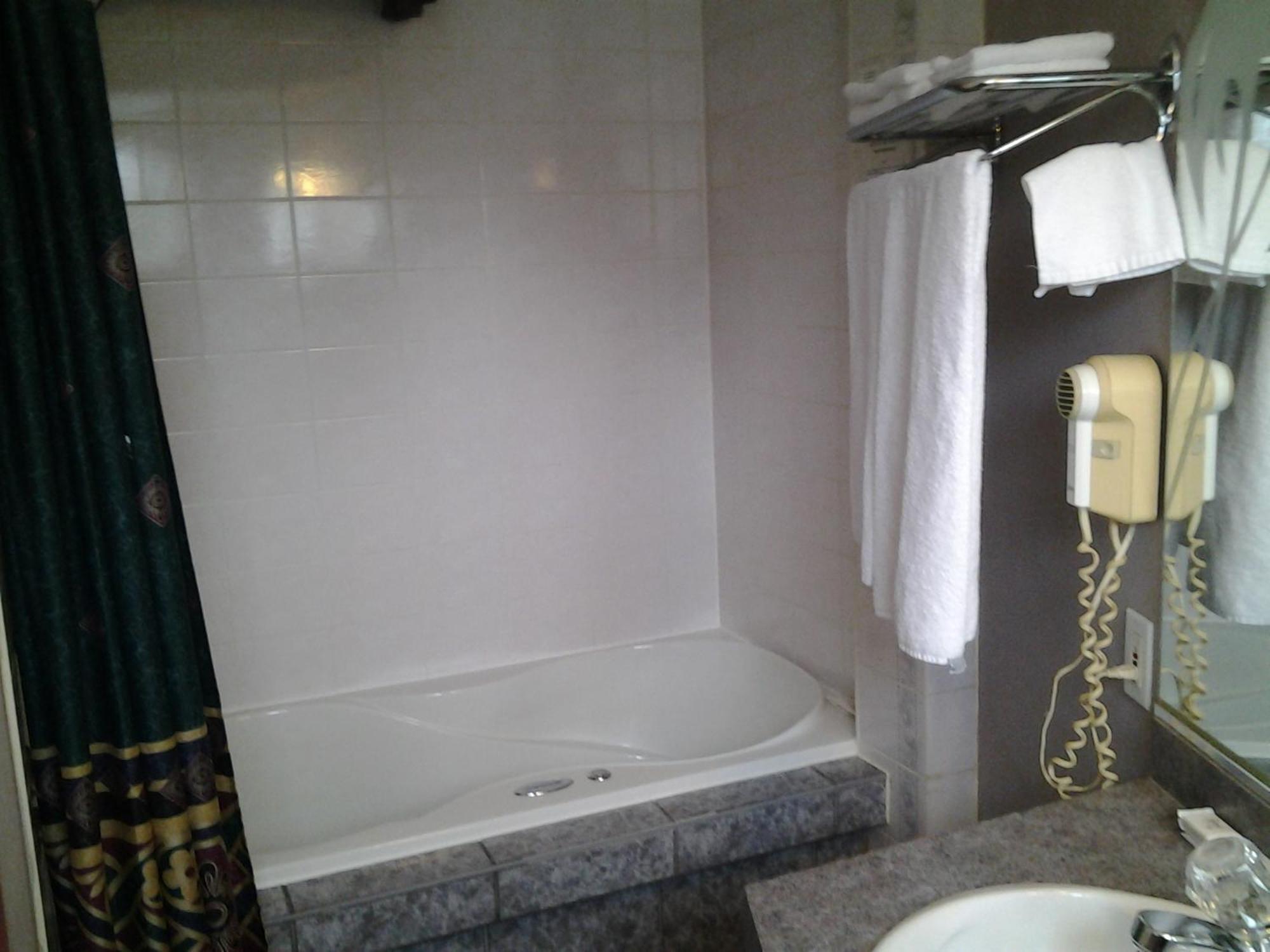 Motel Normandie Louiseville Quarto foto